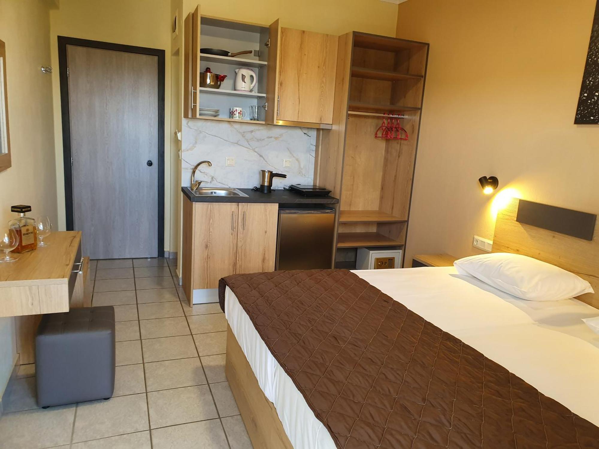Calypso Beach Hotel Paralia Katerinis Ngoại thất bức ảnh